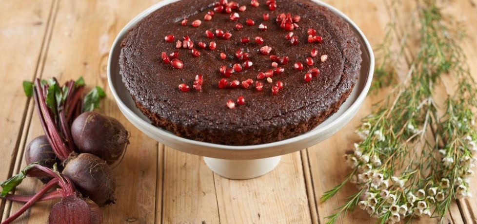 beetroot almond chocolate cake - Calgary Avansino | eat.feel.live.well