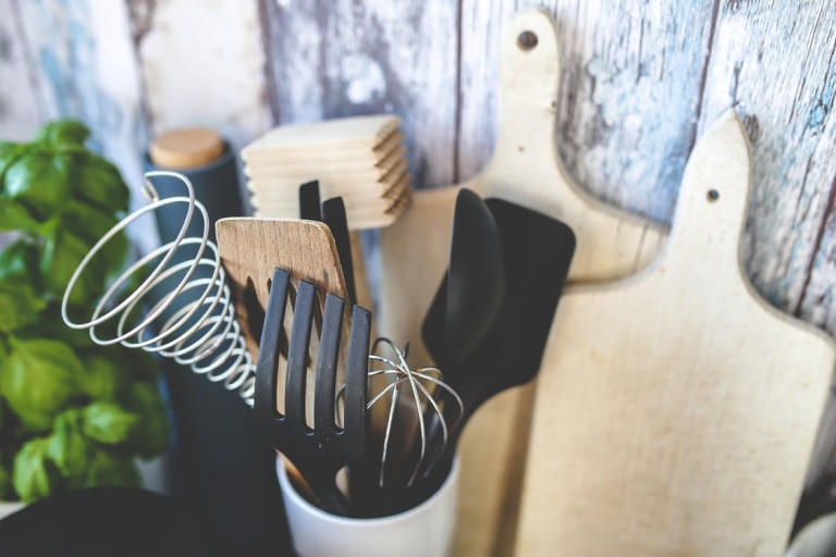 kitchen cooking utensils